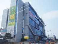 300건→50건…창원경상대병원 약국가에 찬바람