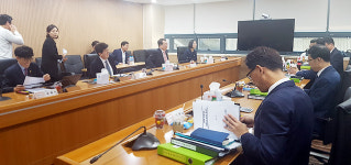 수가 협상장에 등장한 폐의약품·재고·동일성분약 사진