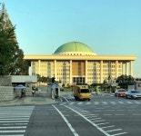 국회 식약처, 국내 허가의약품 안전성자료 모두 내라