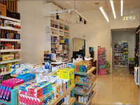 꼭 한번 가보고 싶은 약국 만들기…고객친화 공간으로