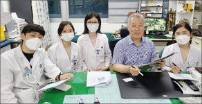 약장에 전문약만 3천개...약국만의 조제약 맵 완성