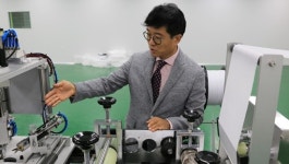 마스크 직접 만드는 약사들…아이디어·품질로 무장