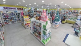 약국 불황에도 확장 공사...상담·진열 바꾸니 전화위복