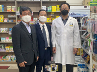 [대약] 김대업, 선거운동 속도...자발적 심야약국 찾아