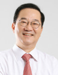 김대업 후보 충격패...약사 눈높이 회무 못했다