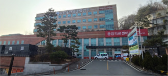 개국 1년됐는데 고사위기...약국장 눈물의 알바