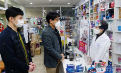 광진구약, 재택치료자 증가로 업무 가중된 약국 방문