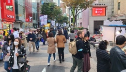 외국관광객 복귀했지만...명동 약국들 아직도 힘들다