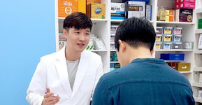 웹소설가 변신한 약사...약사가 하는 일 알리고 싶어