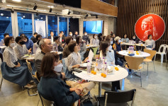 조제·투약만 하나…딴짓하는 약사들의 울림