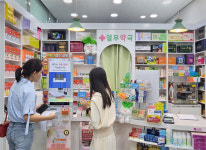 열달동안 무럭무럭…세상의 열무를 응원하는 약국