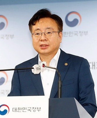 조규홍 