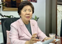 약국 문 뛰어 넘어  약사 사회적 가치 높일 고민해야