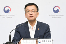 공공심야약국 220곳까지 확대...달빛병원 2배 확충