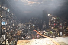 충북 충주 27평 약국 전소...2억2천만원 재산 피해