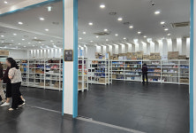 전주 창고형약국 1호, 250평 규모인데 약사는 1명