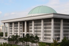 고유가 지원금 4.6조 확정...약국 매출 증대 단비되나