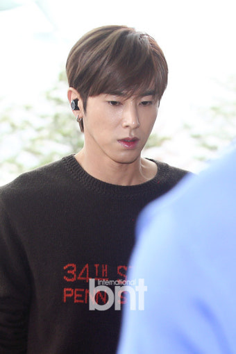 [bnt포토] 유노윤호 '샤프한 턱선'