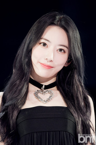[bnt포토] 르세라핌 사쿠라 '시원시원한 이목구비'