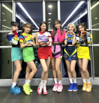 ‘MZ 워너비 아이콘’ 아이브, 컴백과 동시에 ‘애프터 라이크’ 첫 1위… 데뷔 9개월 만에 1위만 24번째