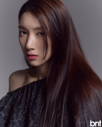 [화보] 주아름 “대표작 많이 없지만 조급하지 않아, 앞으로 연기할 날이 더 많기 때문”