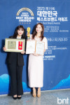 [포토] 만리 박민정-쏘영 한소영 예쁜 애 옆에 또 예쁜 애(베스트브랜드 어워즈)