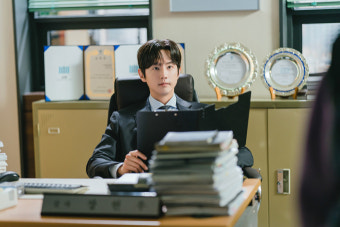 권율, JTBC 새 드라마 ‘놀아주는 여자’로 돌아온다... 엄태구·한선화와 호흡
