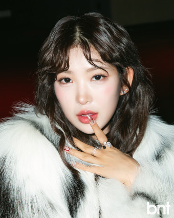 [포토] 최준희 '강렬한 포스vs은근 러블리한 액세서리'(51PERCENT 패션쇼)