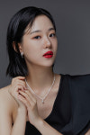 배우 하유하, 시선 사로잡는 새 프로필 공개