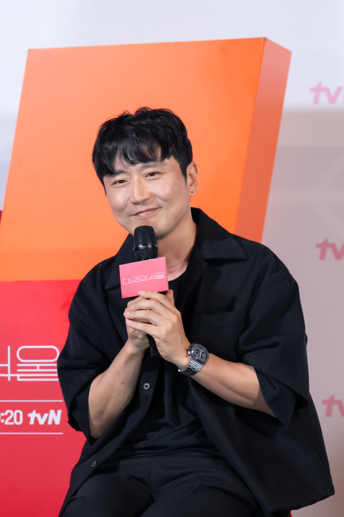 미지의 서울, 박보영 연기로 이끌어낸 화제의 성장물 중 흥행 모멘텀 상승!