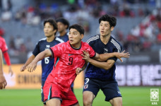 한국 축구 패배, 한일전 충격의 3연패