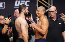 경기 중계 UFC 321 : 아스피날 간