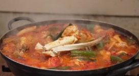 ‘전현무계획3’ 도영·이찬원 단골 닭꽃게탕 맛집