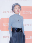 ‘성난 사람들2’ 윤여정, 첫 에미상 수상 불발