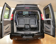 [포토 16장] 새로운 연예인 밴 속살 구경하기