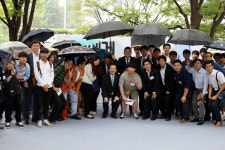 젊어지는 정세균 의장, 청년들 만나 의견 청취