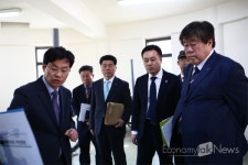 [농어촌공사] 경북 영천·경주 보문의 저수지 현문 점검