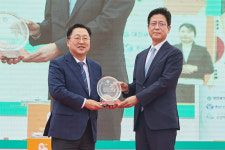 넥슨재단 후원, 전국 첫 공공어린이재활병원 개원