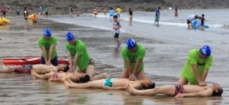 수상 인명 구조원 시범 교육