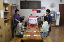 용인교육청, 소외아동 후원물품 기부