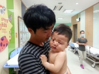 위급상황 침착대응 … 호흡정지 아기 생명 구조
