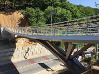 성남, 이배재고개 등산육교 설치 완공