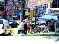 석남지구대, 교통사고 위기 80대 구해