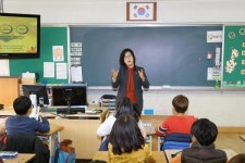 나정숙 안산시의회 기획행정위원장 1일 명예 교사