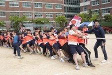 청학공업고등학교, 취업·병역·학업 세 마리 토끼