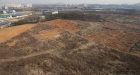 체육공원 부지 임대주택 추진…변경된 개발계획 주민 반발