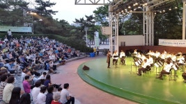 [인천문화읽기] 22년 역사의 인천종합문예회관 야외예술마당