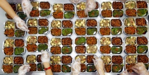 평동새마을부녀회 50인분 반찬나눔