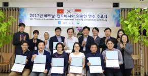 선진 의료기술 잘 배우고 갑니다