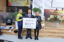 민락동 삼애교회 송산2동행정복지센터에 이웃돕기 쌀 전달